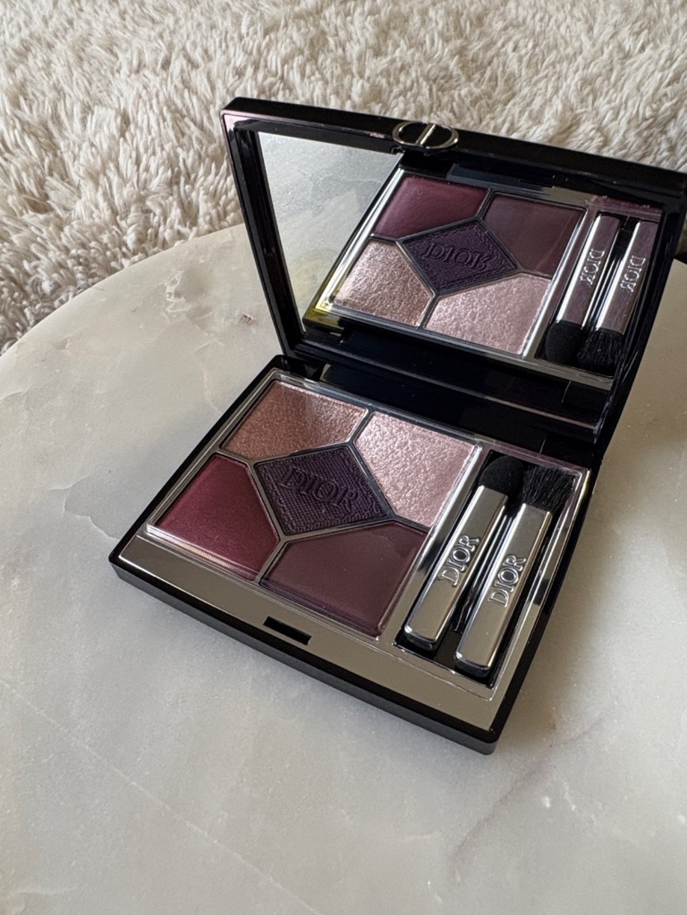 Dior DIORSHOW 183 PLUM TUTU Eyeshadow Palette - Picture 3 of 3
